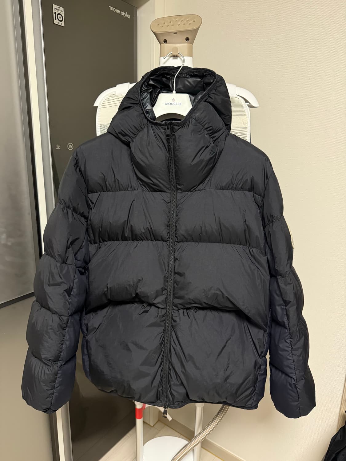 몽클레어 몽클레르 Alnair 패딩 블랙 2사이즈 상품이미지1