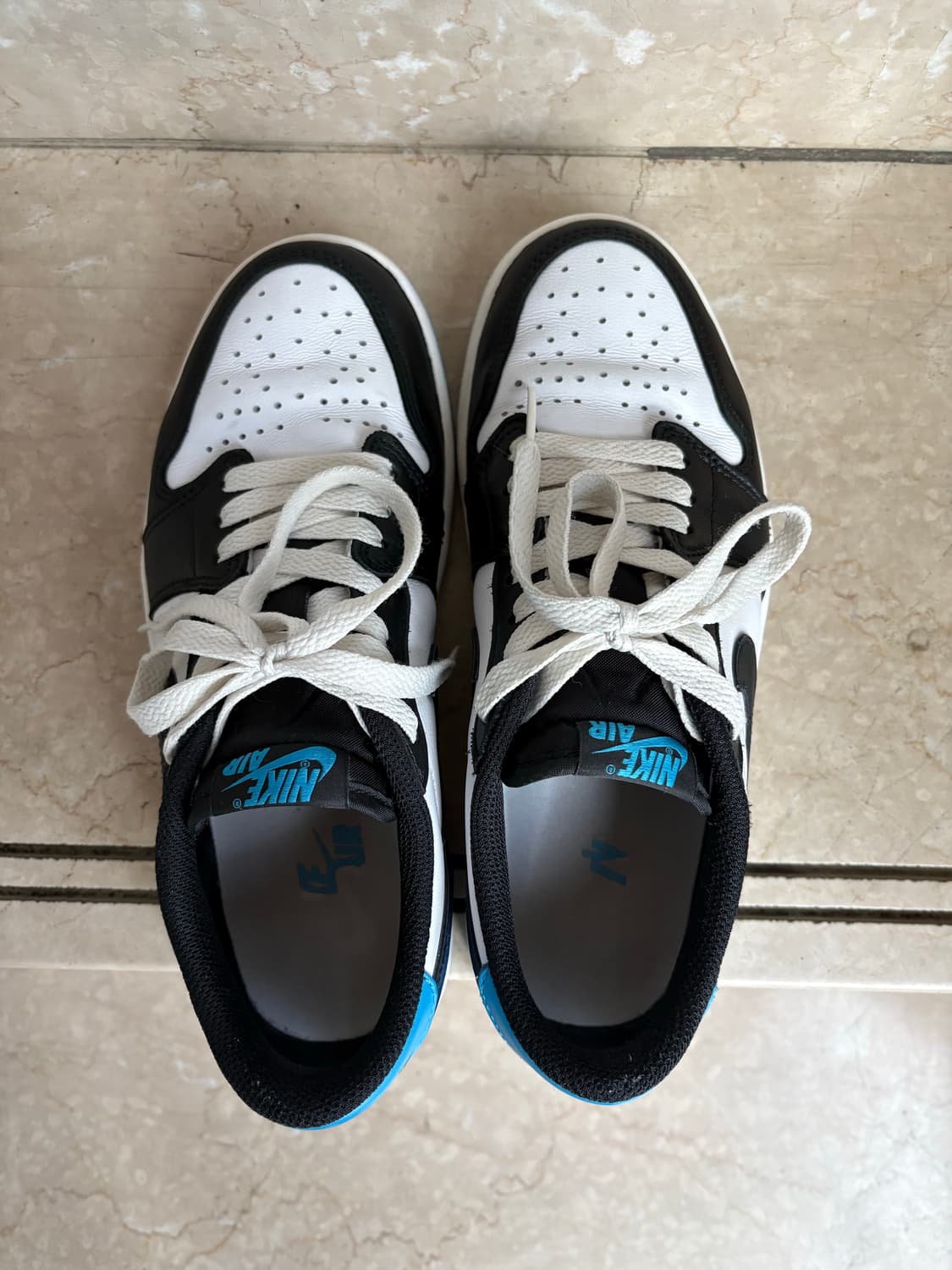 조던1 로우 파우더 블루(250) 상품이미지1