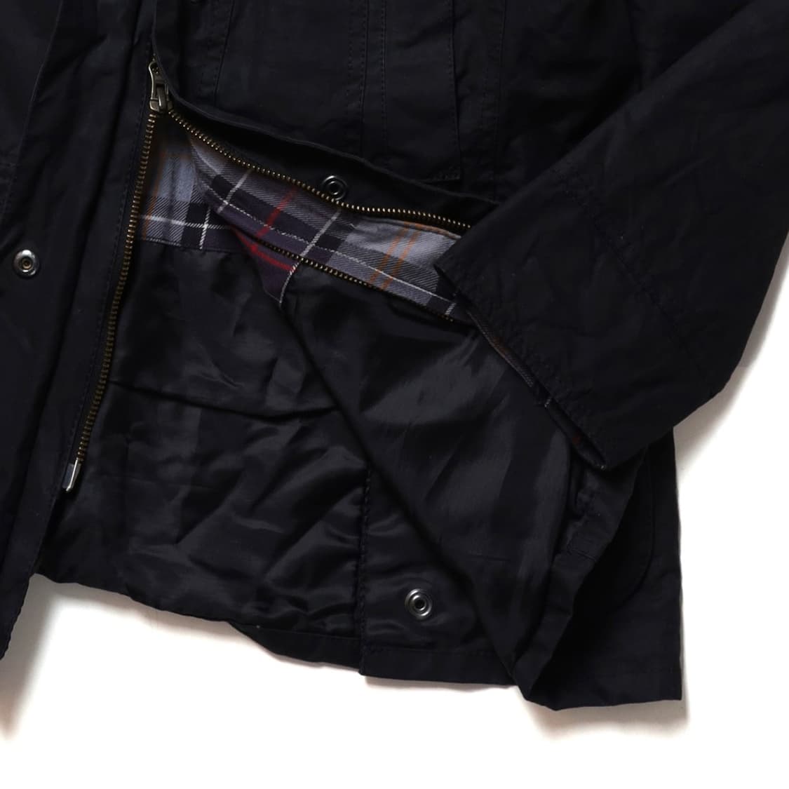 버버 Barbour Beadnell Wax Jacket

 상품이미지5