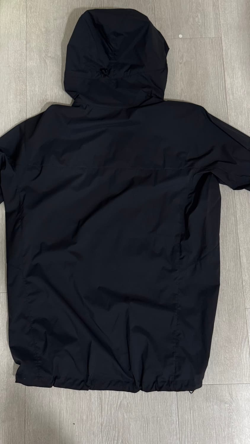 아크테릭스 바람막이 L 상품이미지2