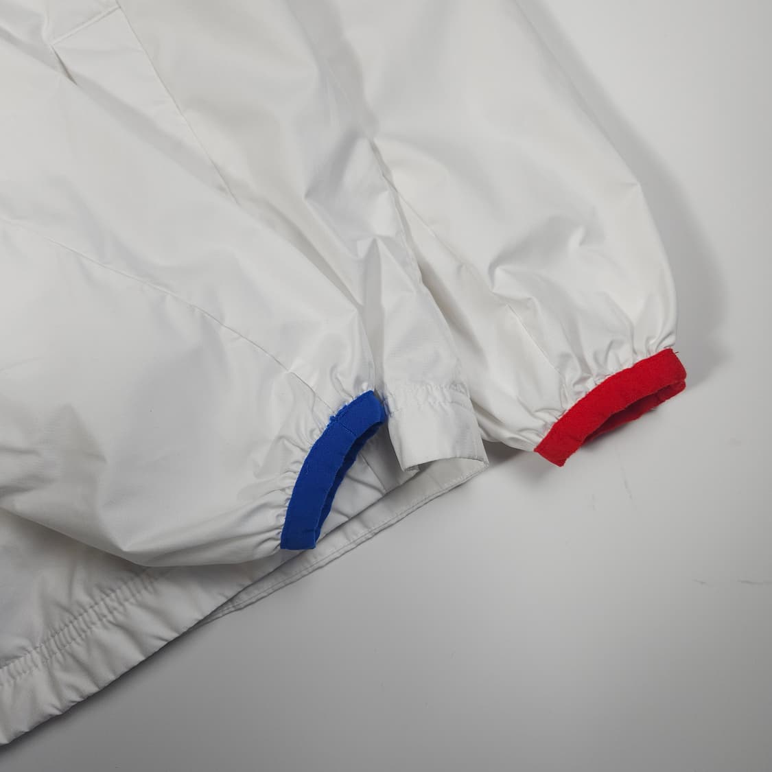 나이키 바르셀로나 화이트 바람막이  상품이미지5