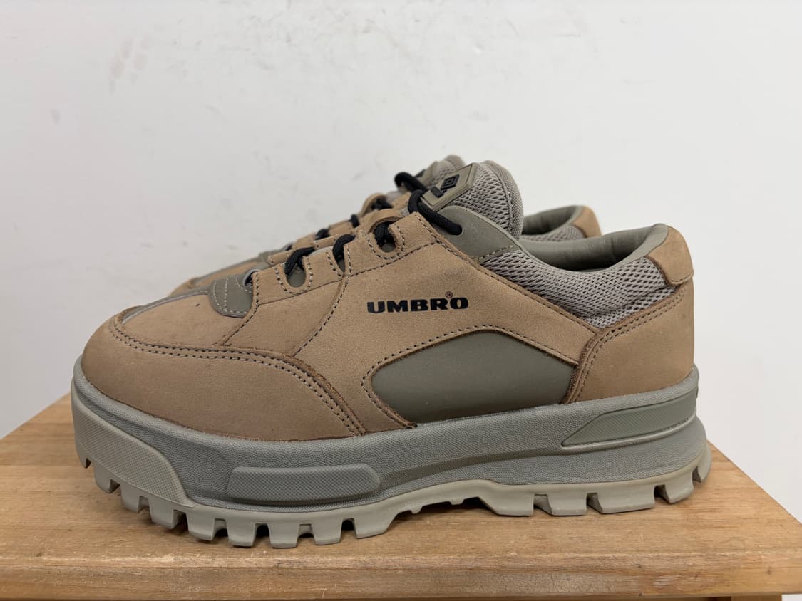 엄브로 운동화 250 상품이미지2