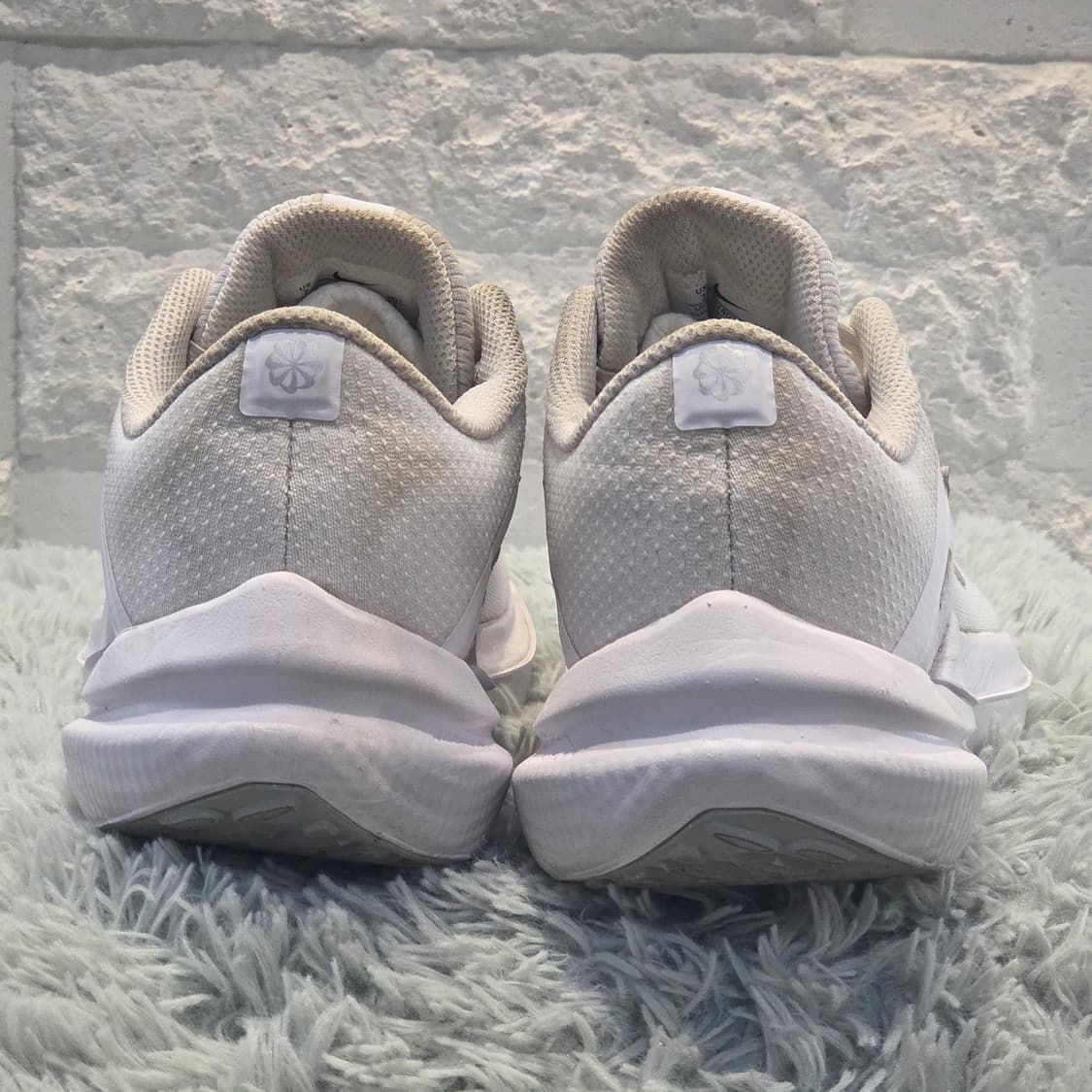 7a-9:나이키 윈플로우 10 화이트 240 mm 상품이미지3