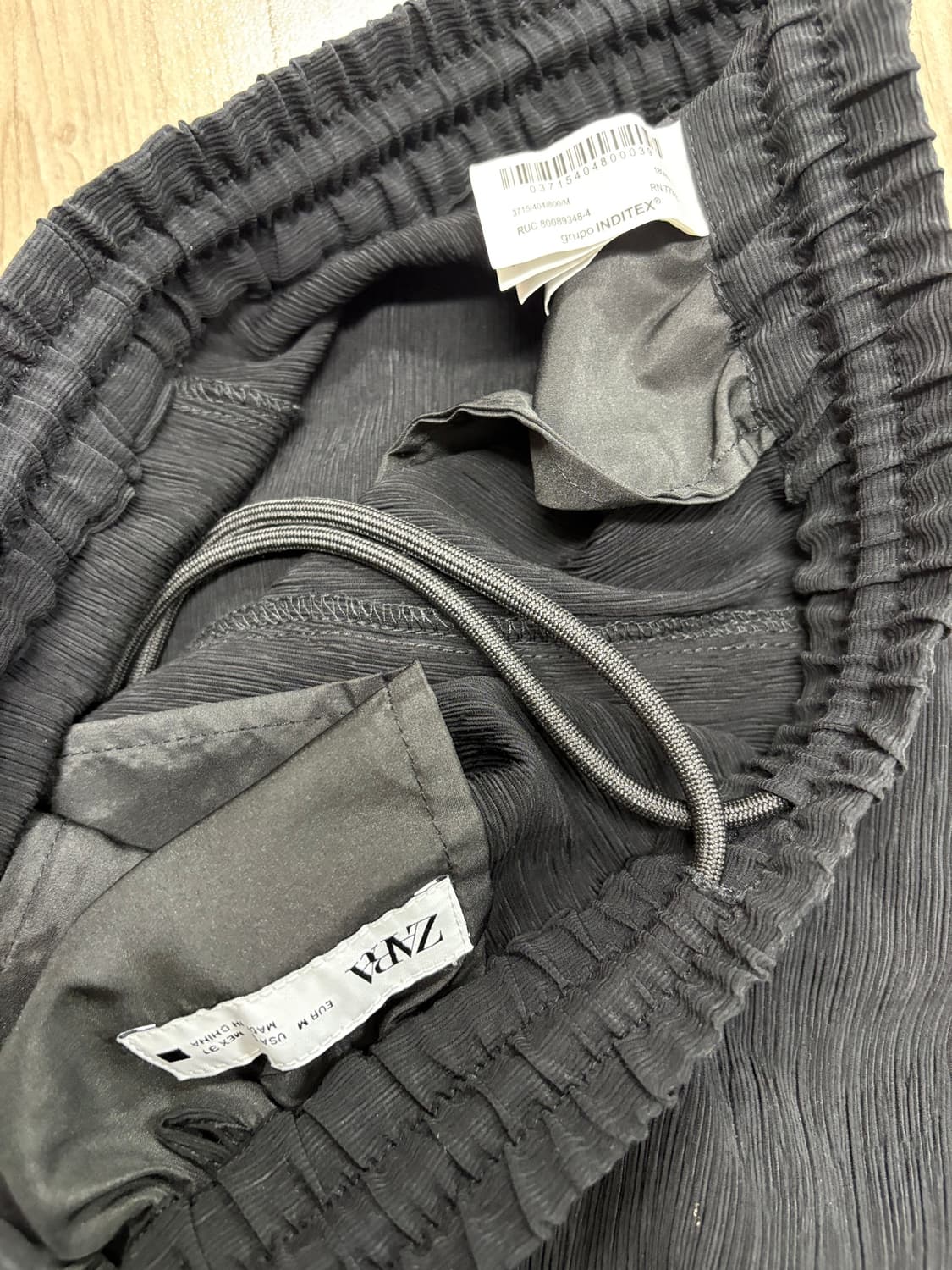 ZARA 플리츠 블랙 와이드 팬츠 상품이미지5