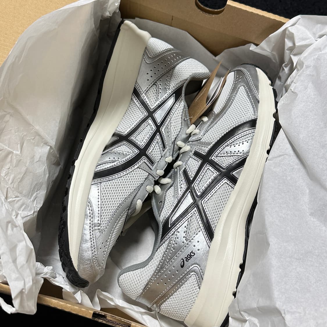 아식스 조그100s 화이트 블랙265 새상품 상품이미지3