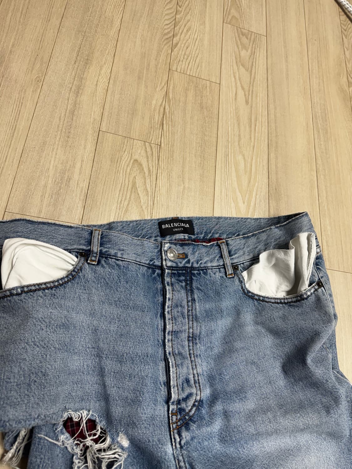 발렌시아가 디스트레스드 페이크 박서 데님 진 상품이미지7