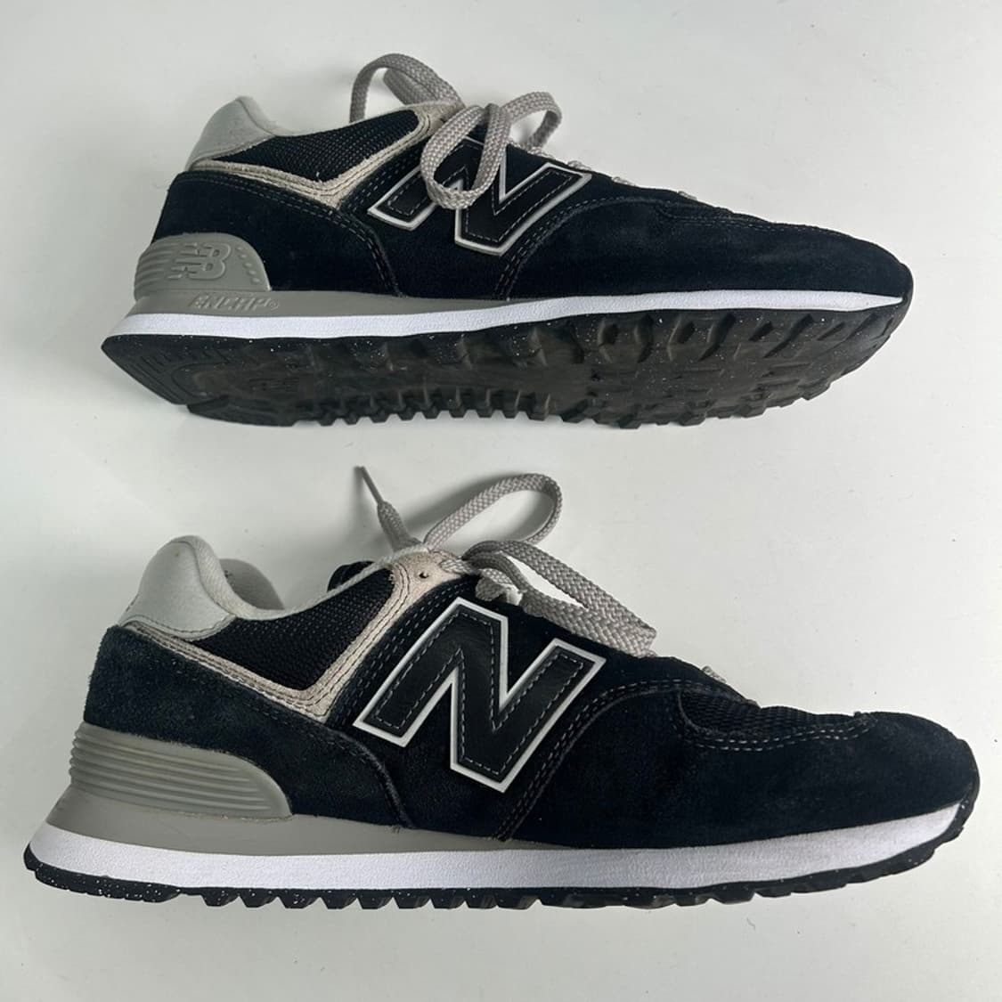 NEW BALANCE 574 클래식 블랙 스니커즈 275 상품이미지3
