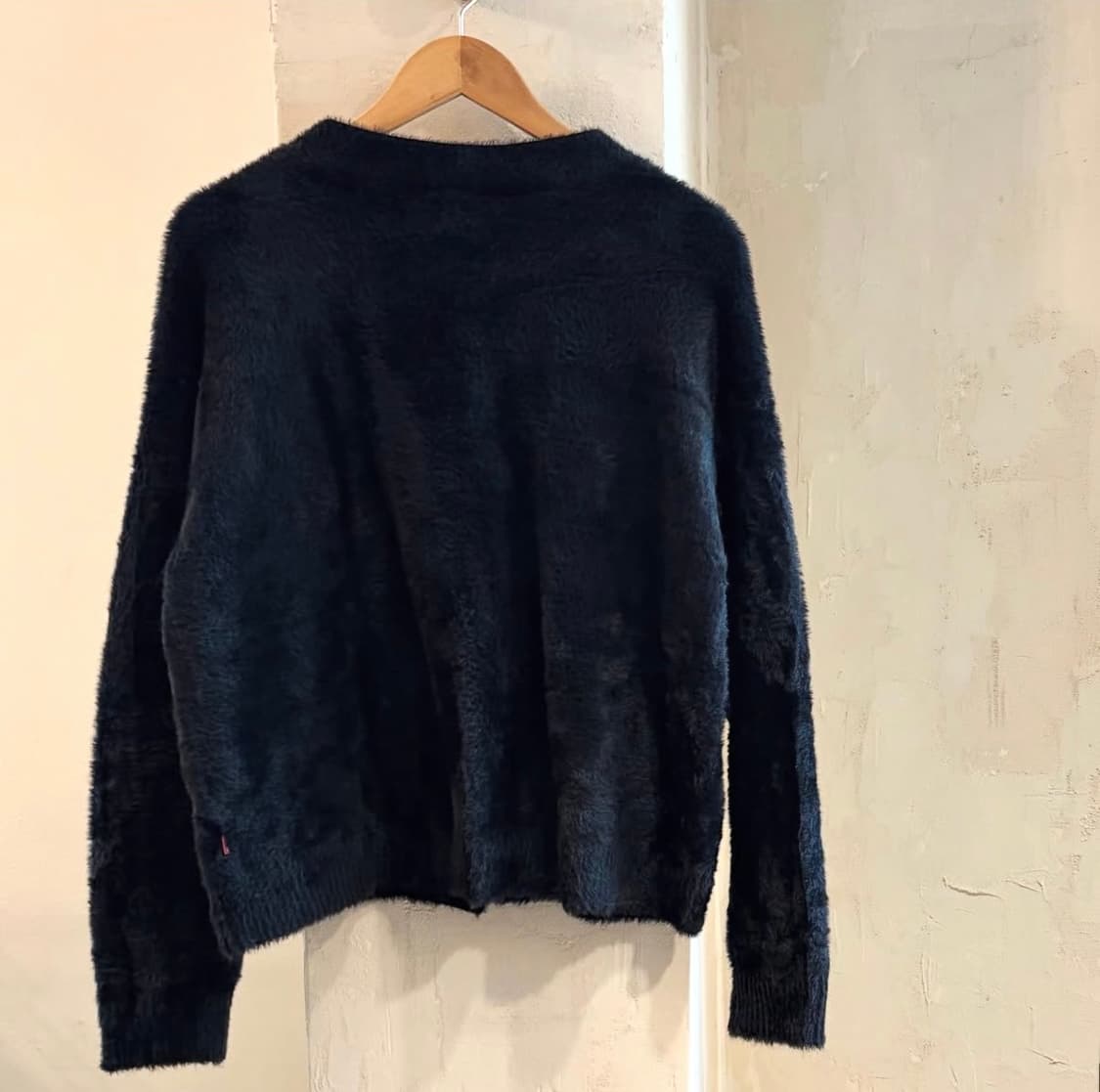 리바이스 페이크 퍼 블랙 가디건 상품이미지3