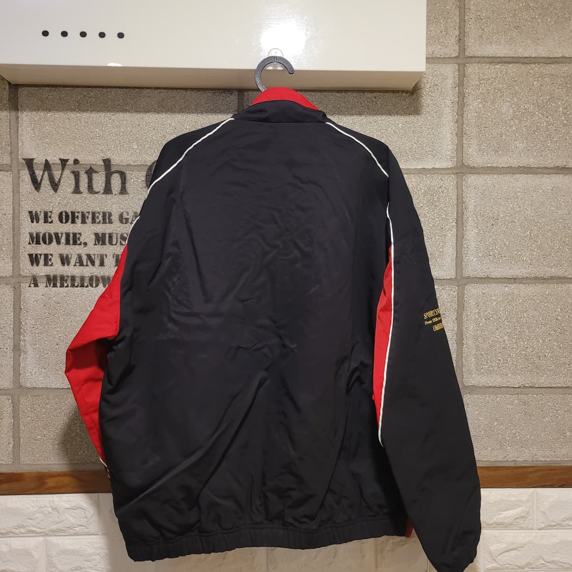 엄브로 헤리티지 바람막이 100 상품이미지4