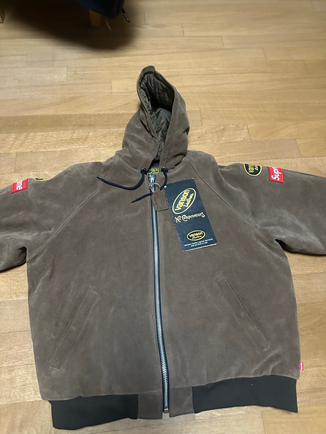 슈프림 x 밴슨 레더 후드 워크 자켓 스웨이드 - 24FW 상품이미지1