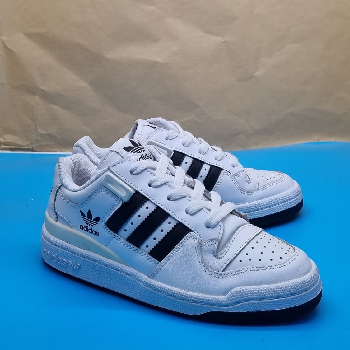 아디다스 포럼 로우 운동화 220 상품이미지1