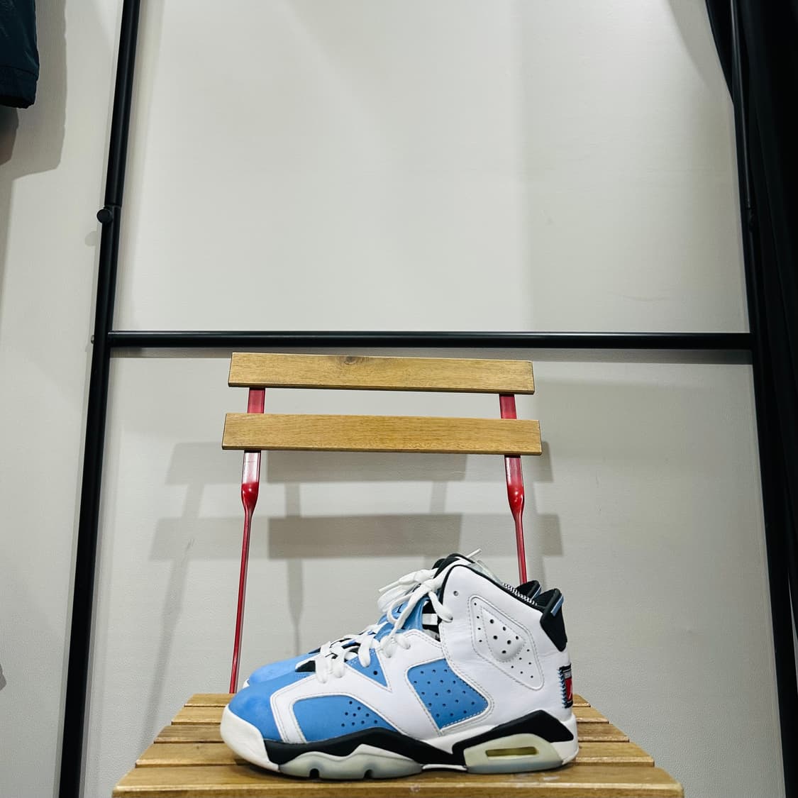 245) 나이키 운동화 여성 여자 에어 조던 6  유니버시티 블루 상품이미지3