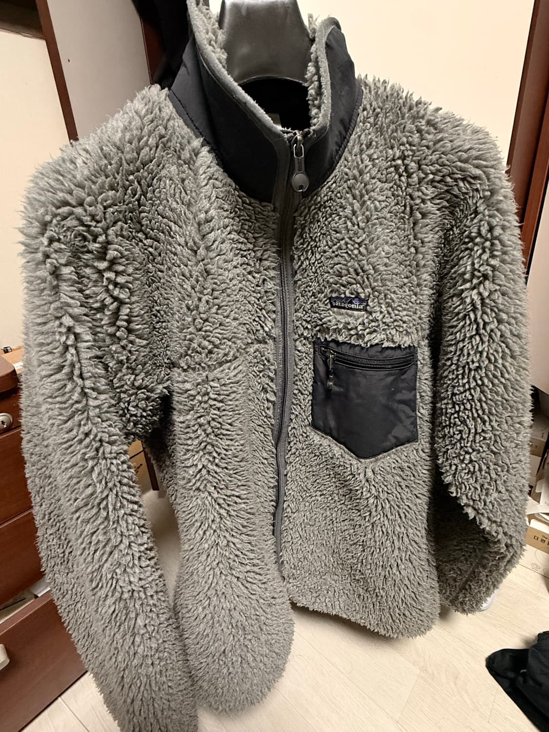 파타고니아 딥파일 그레이 l 상품이미지1