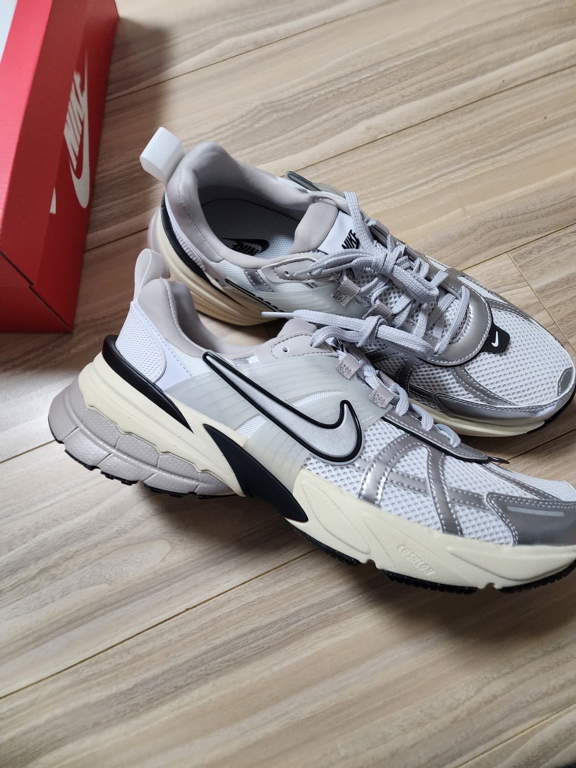 나이키v2k운동화스니커즈280사이즈 상품이미지5