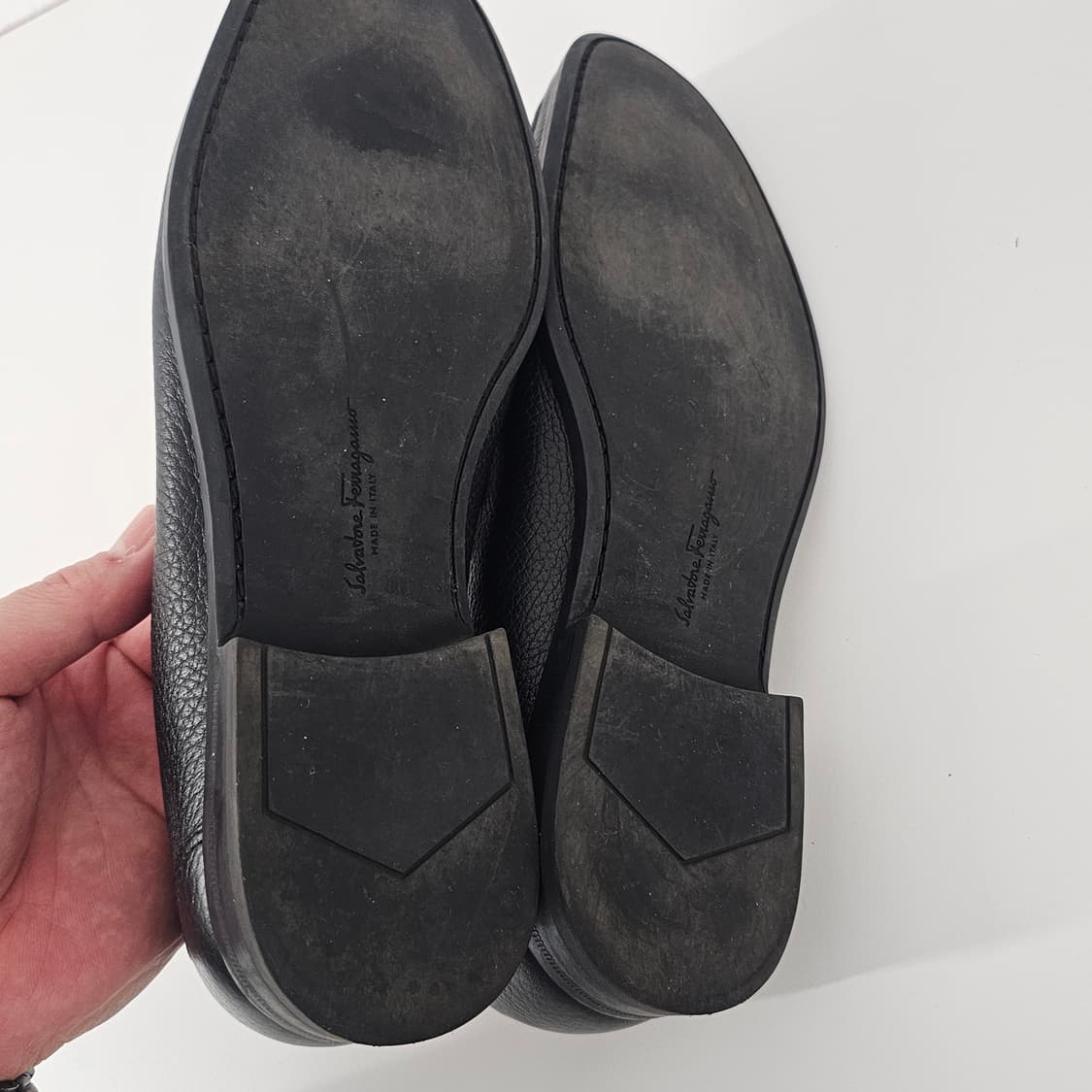 페레가모 간치니 무광 모카 로퍼 상품이미지5