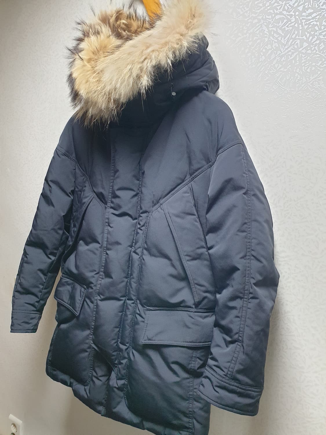 [남95] 타임옴므 너구리퍼 구스패딩 블랙 상품이미지2