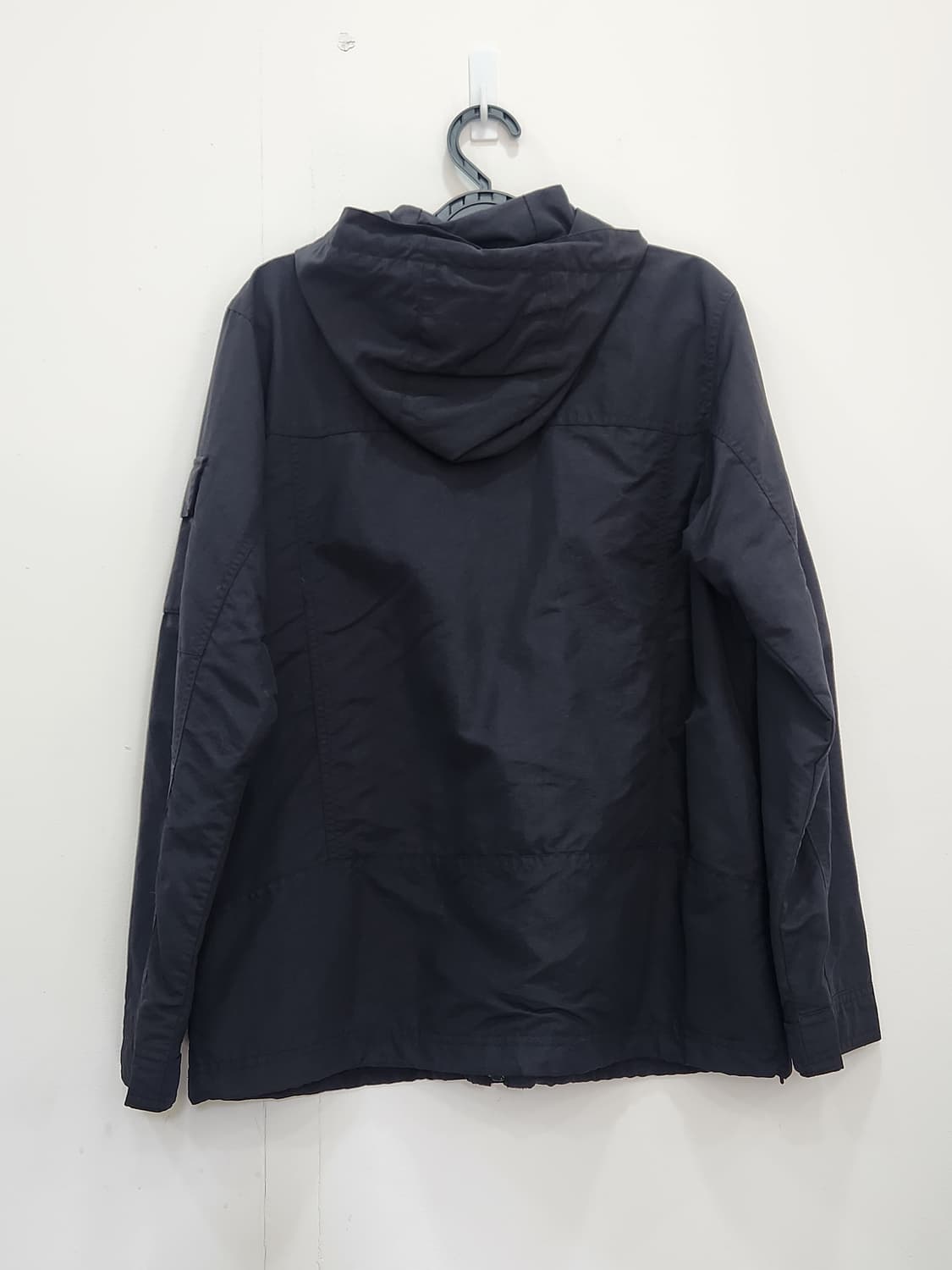 [100] 휠라 FILA 블랙 후드 바람막이 자켓 여성 100 상품이미지2