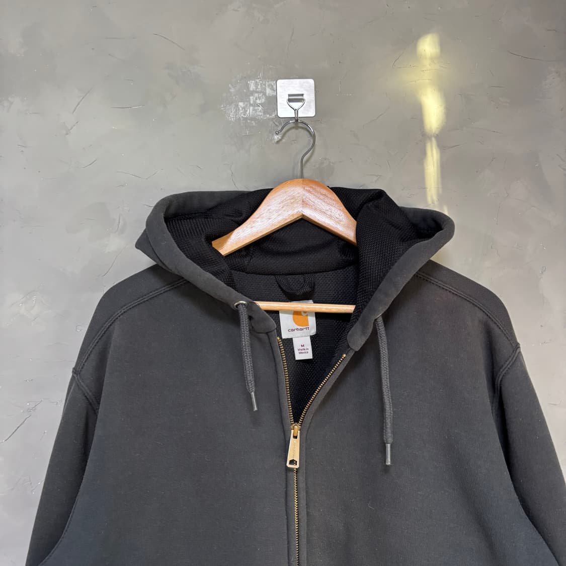 칼하트 써멀 후드집업 블랙 상품이미지2