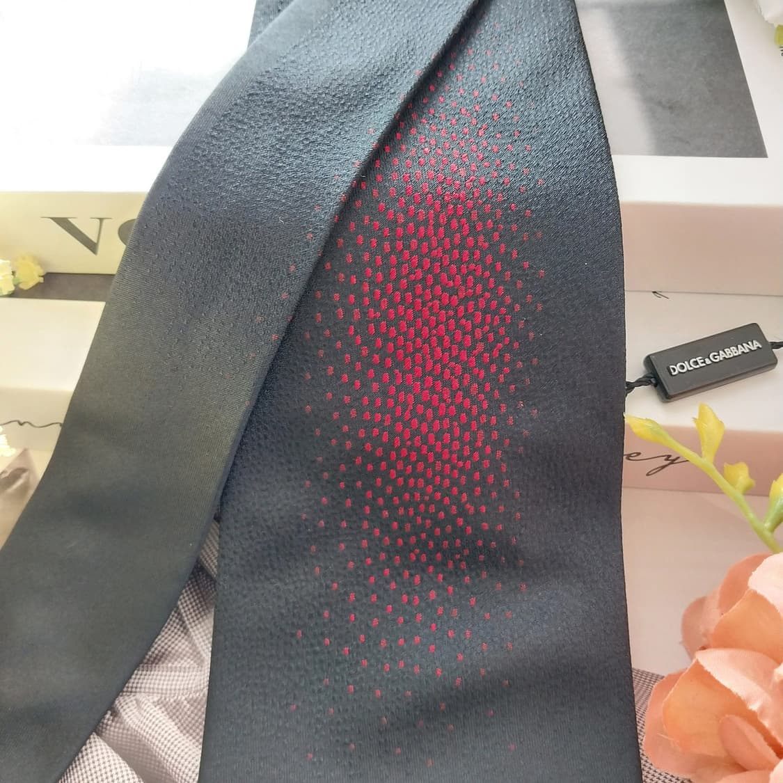 돌체앤가바나 실크 블랙&레드 포인트 넥타이 9.9cm 새상품 K1377
 상품이미지2