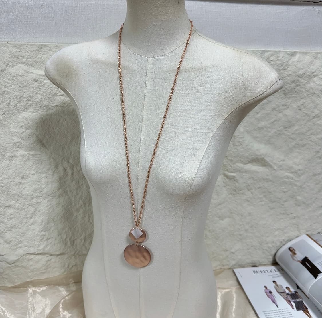 빈티지 로즈 골드톤 메탈 쉘 용골체인 목걸이 상품이미지1