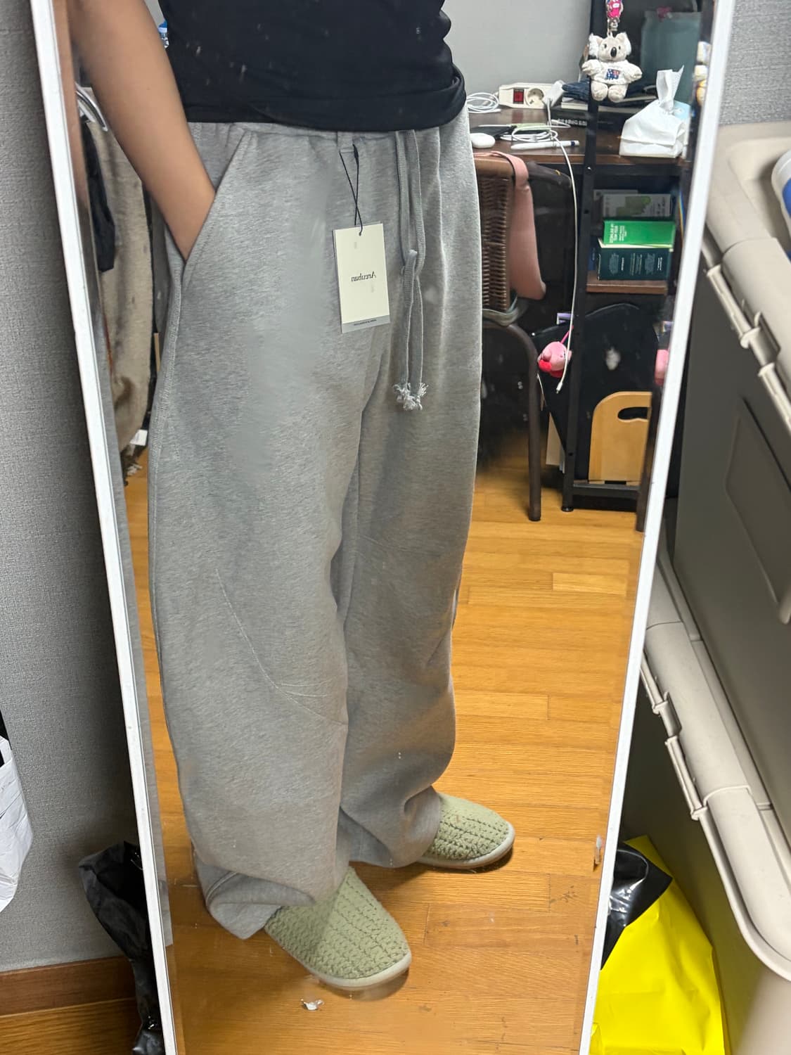 아르반 트리플 리프 커브드 스웻 팬츠 상품이미지1