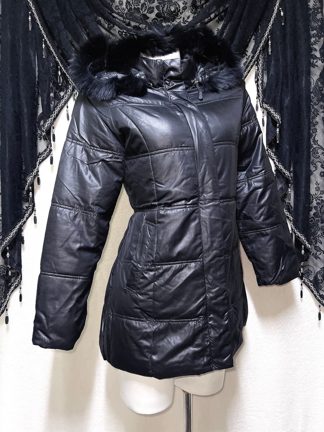 세실맥비 퍼후드 경량패딩 점퍼 자켓 오네갸루 고스펑크 고딕 시부야 00s 상품이미지2