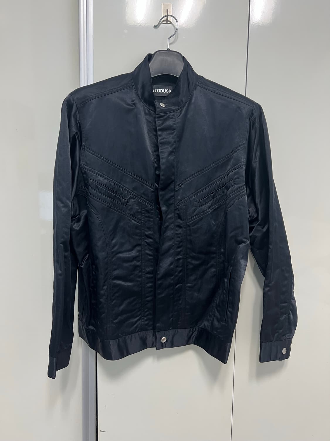 Intodusk 인투더스크 새틴 나일론 라이더자켓 상품이미지1