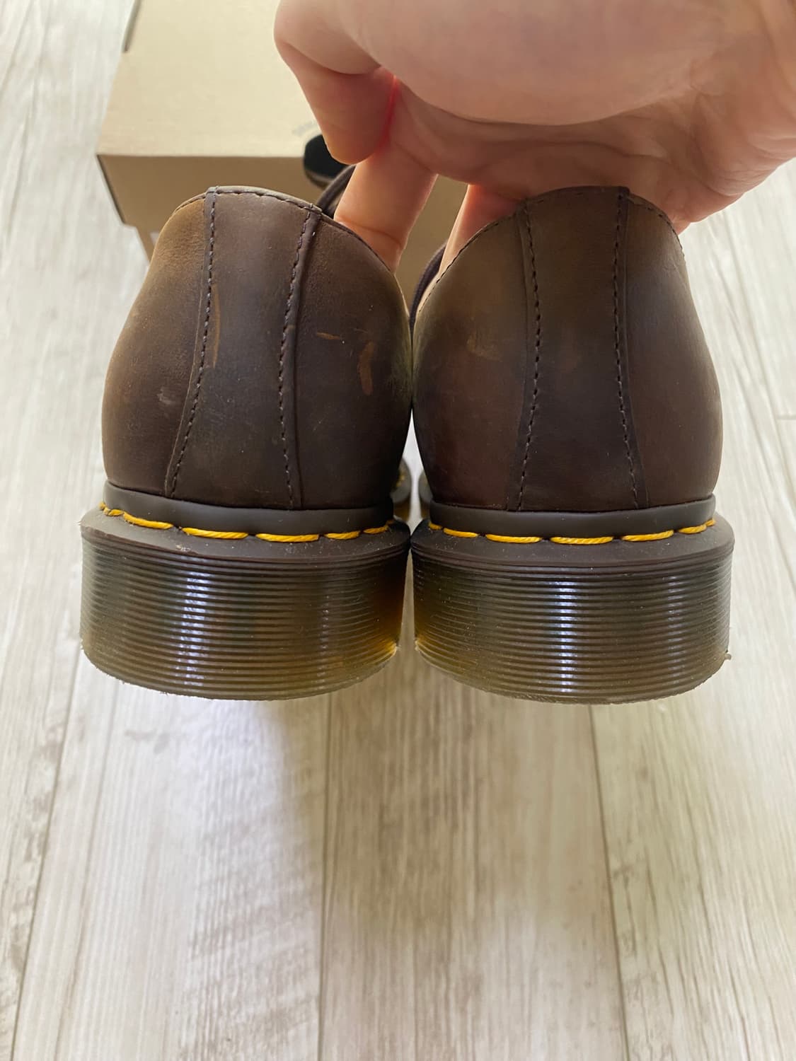 닥터마틴 1461 3홀 크레이지홀스 270 상품이미지5