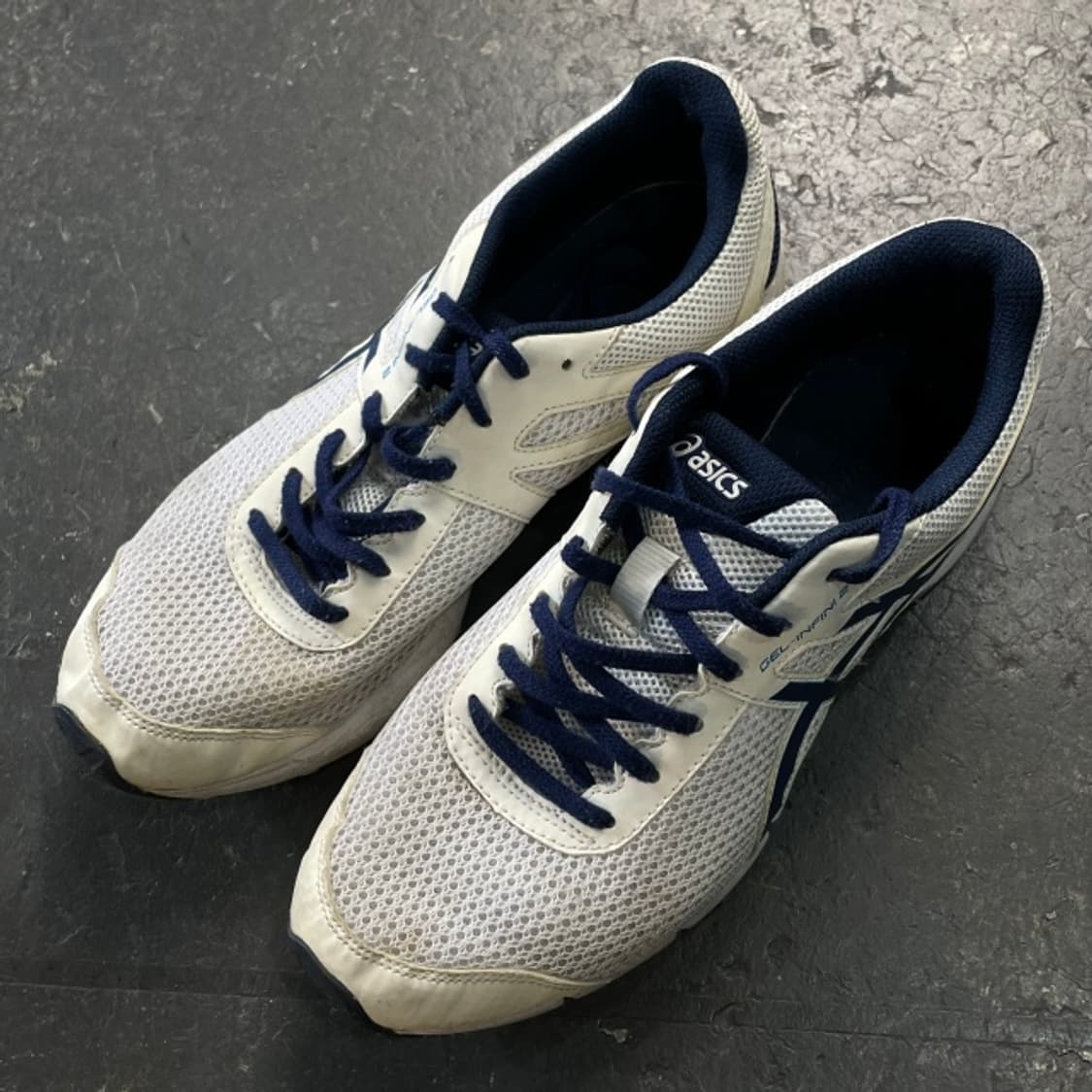 270 아식스 젤 인피니 2 런닝화  상품이미지3