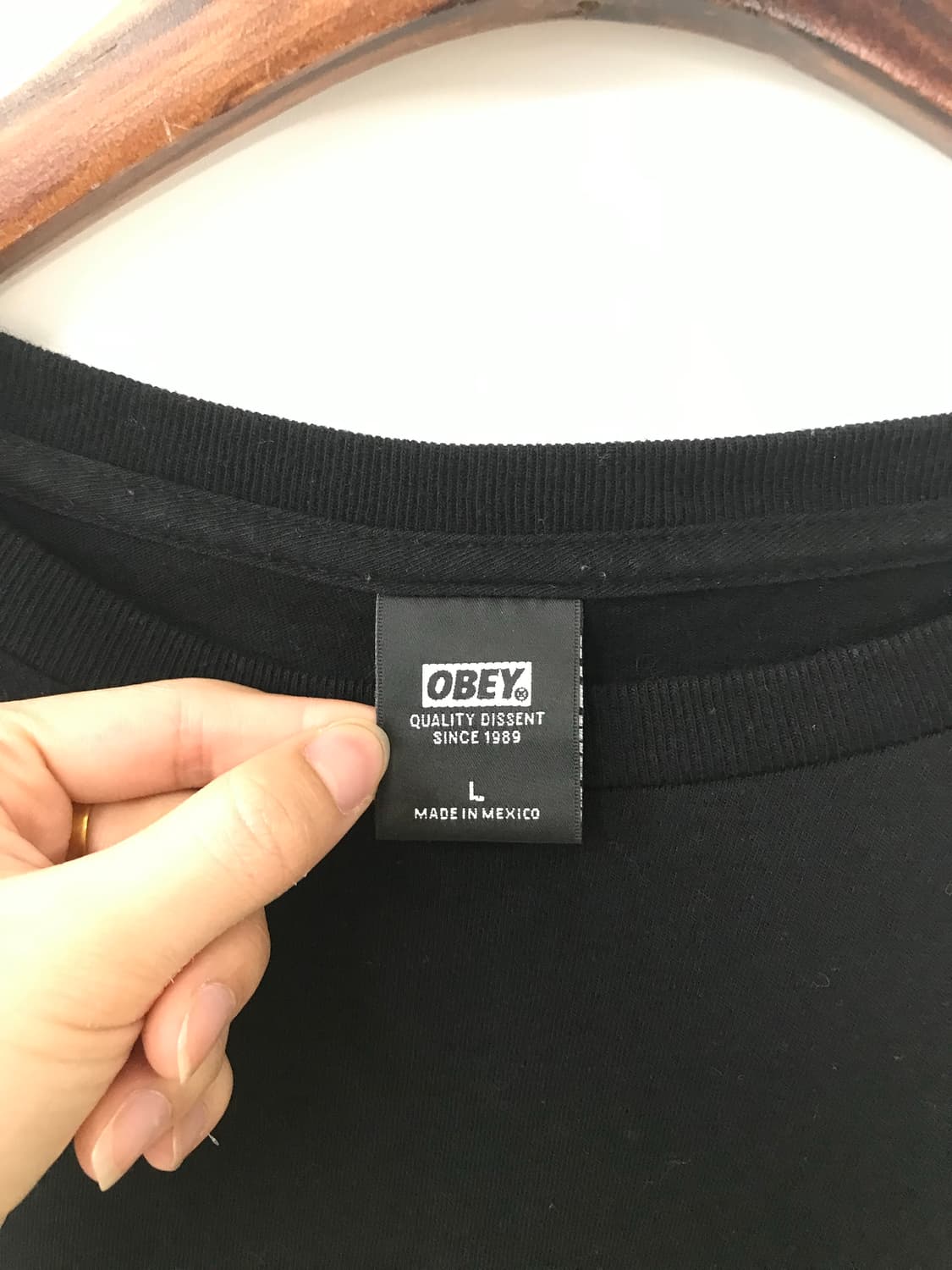 오베이 백로고 블랙 롱슬리브 긴팔티 상품이미지8