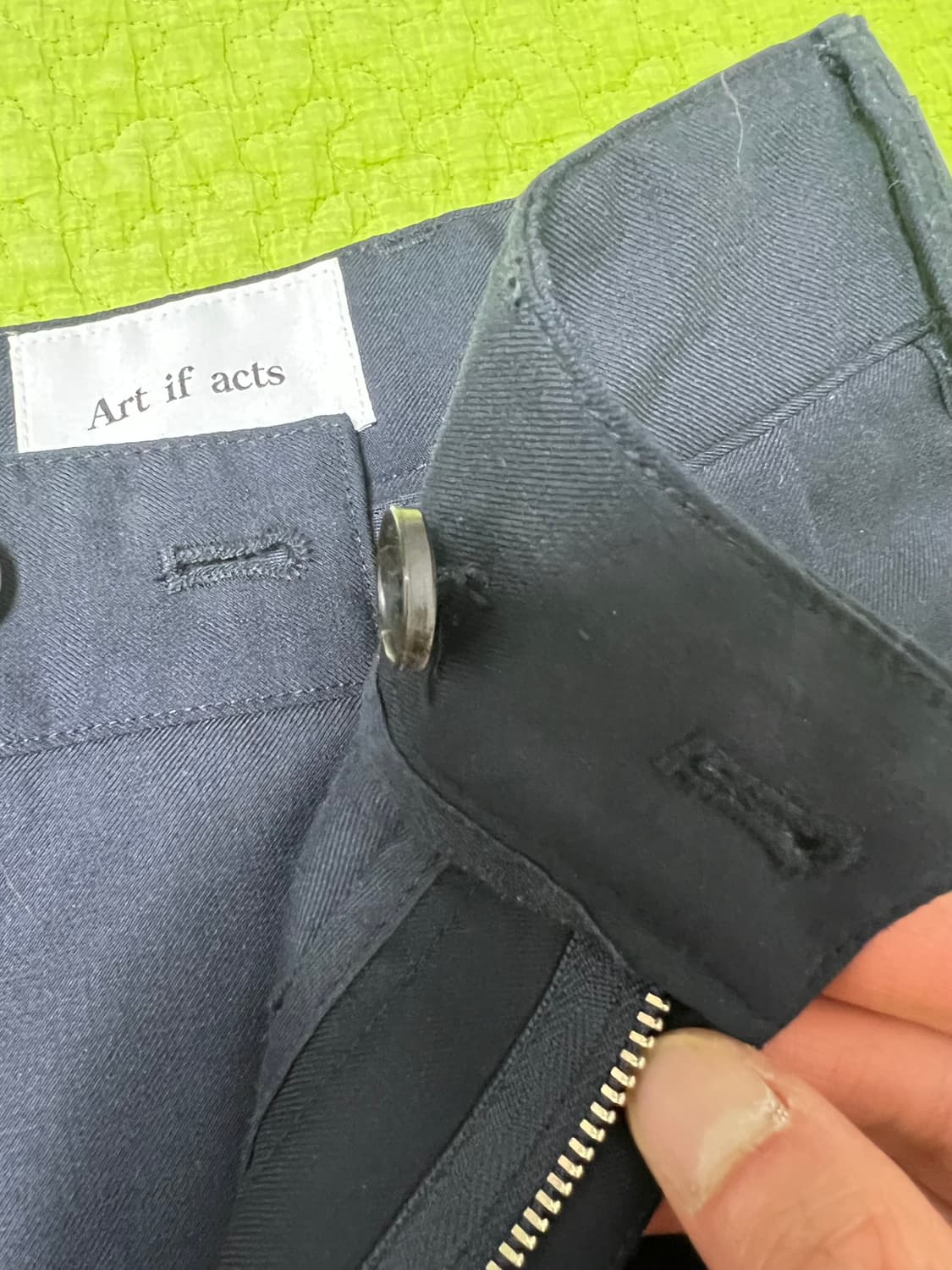 아트이프액츠 울사이드 투턱팬츠 다크네이비S 상품이미지4