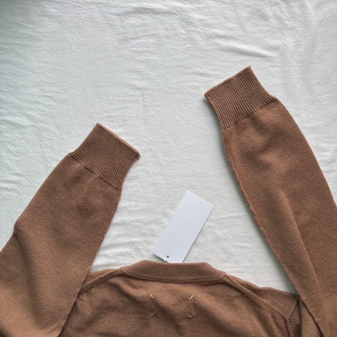 [XL] 마르지엘라 캐시미어 브이넥 니트 카멜 상품이미지3