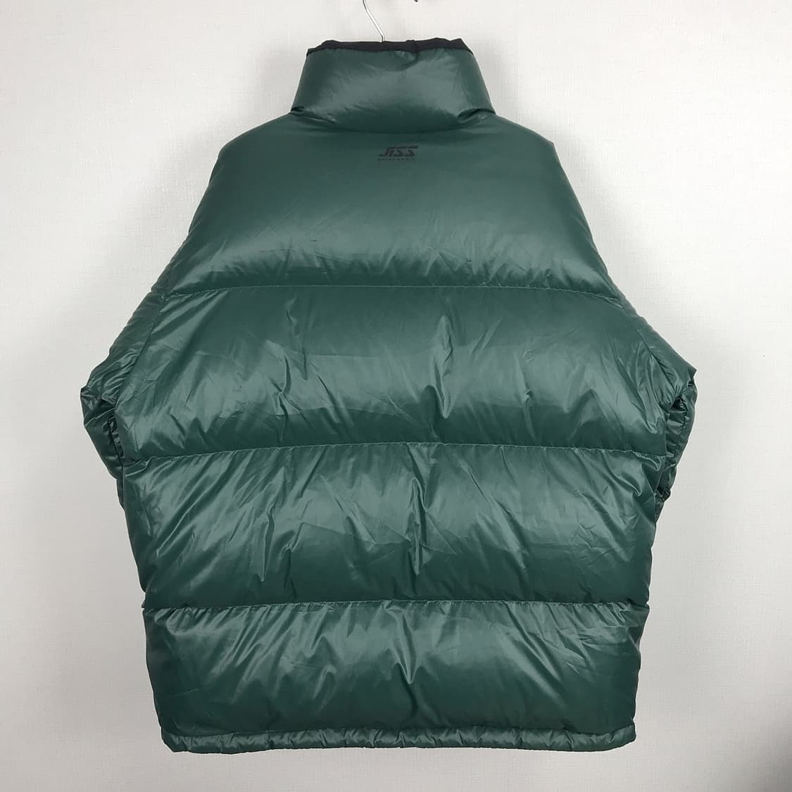 질스튜어트스포츠 라인배색 양면 덕다운 패딩 점퍼 남성100 상품이미지7