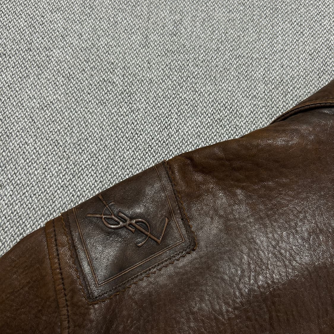 입생로랑 90s 양가죽 레더자켓(95) 상품이미지7