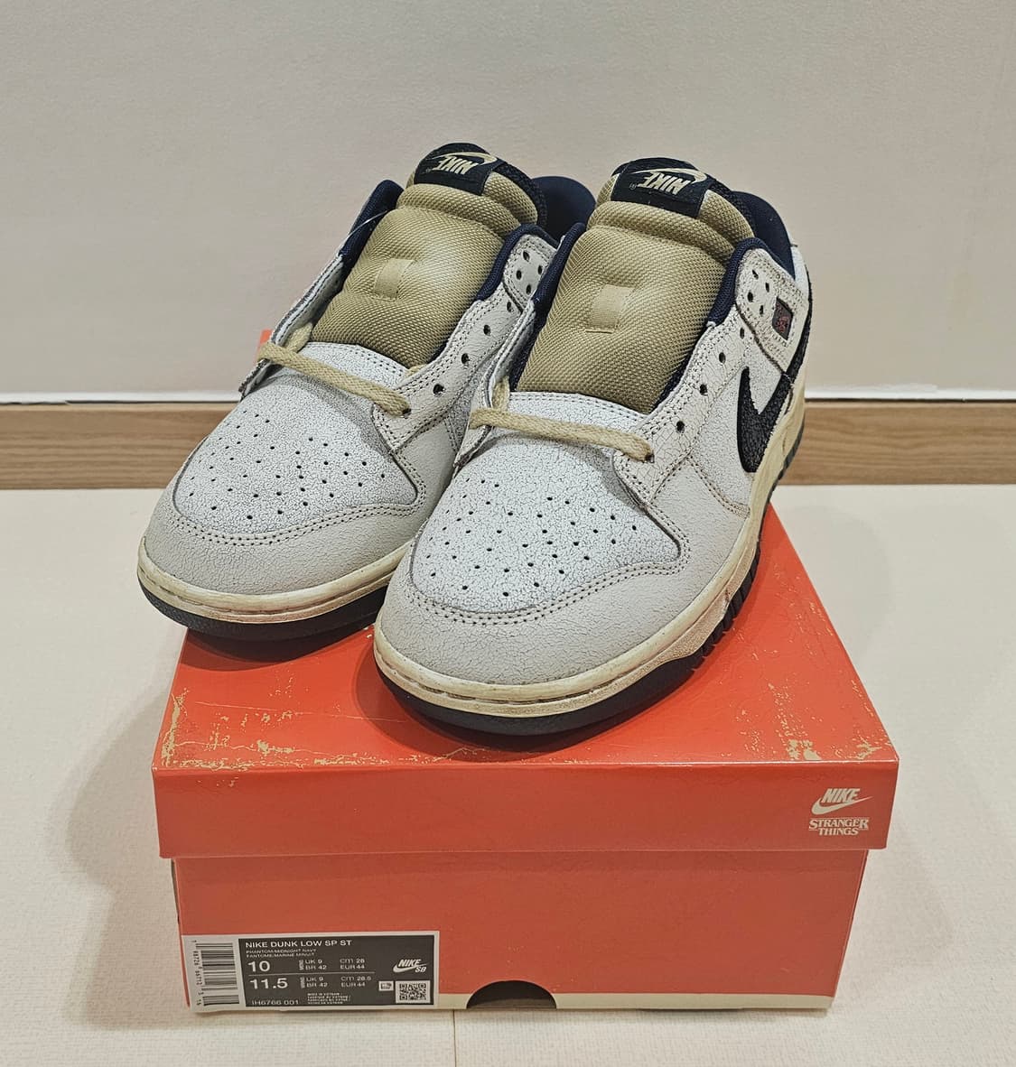 [새상품] 나이키 덩크 로우 X 기묘한 이야기 (size 280) 상품이미지2