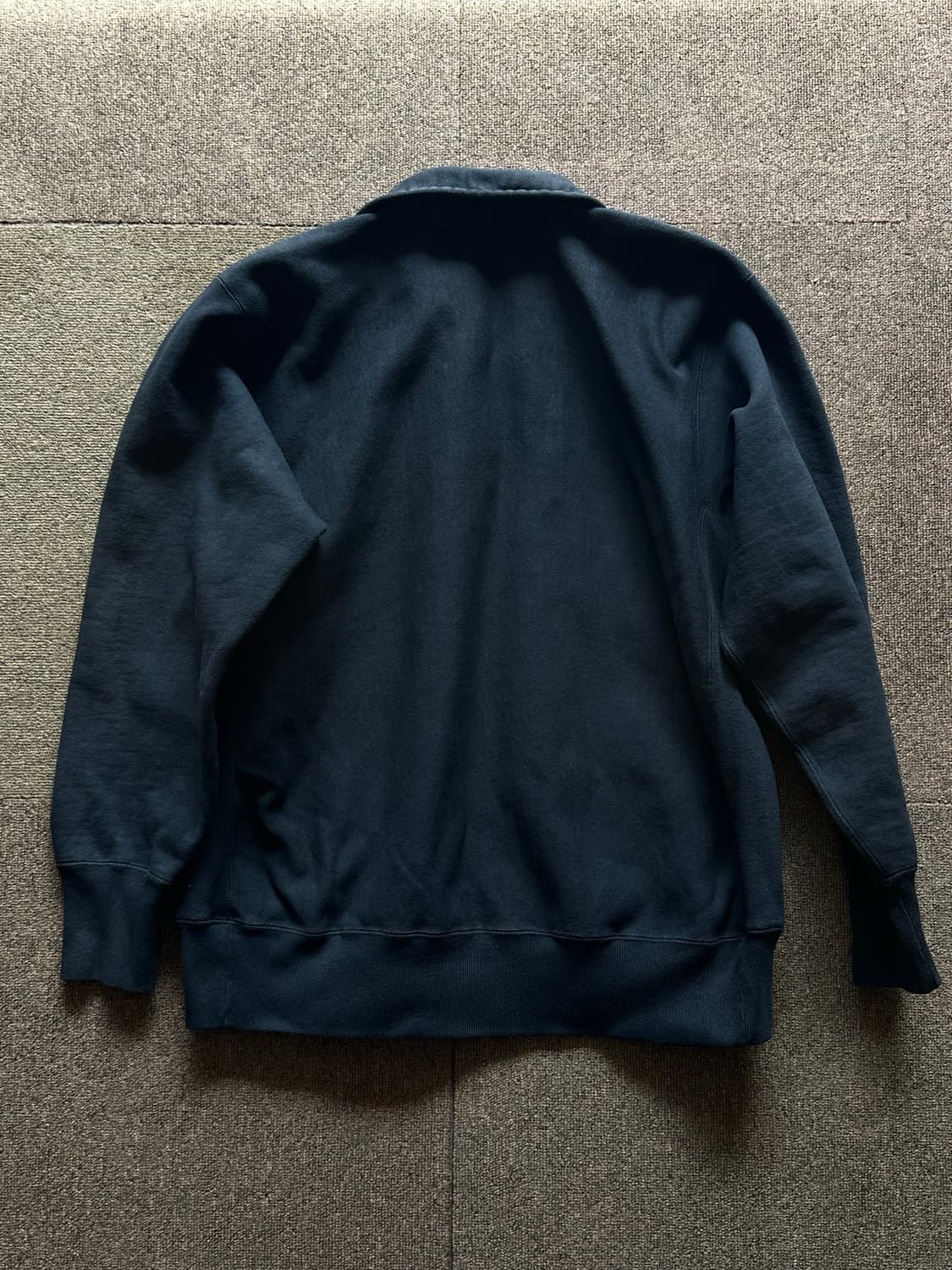 [3] 아프레쎄 24fw 빈티지 하프 집업 스웻 블랙 상품이미지4