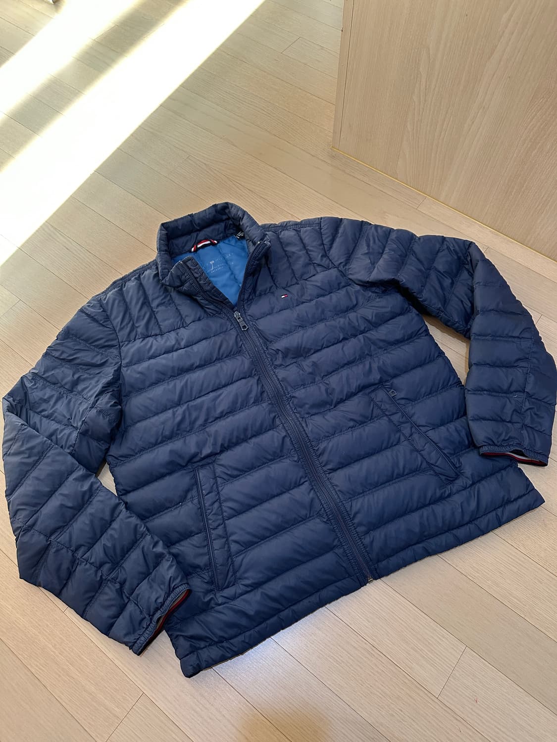 타미힐피거 남성 팩커블 오리털 경량패딩 M(100) 상품이미지1
