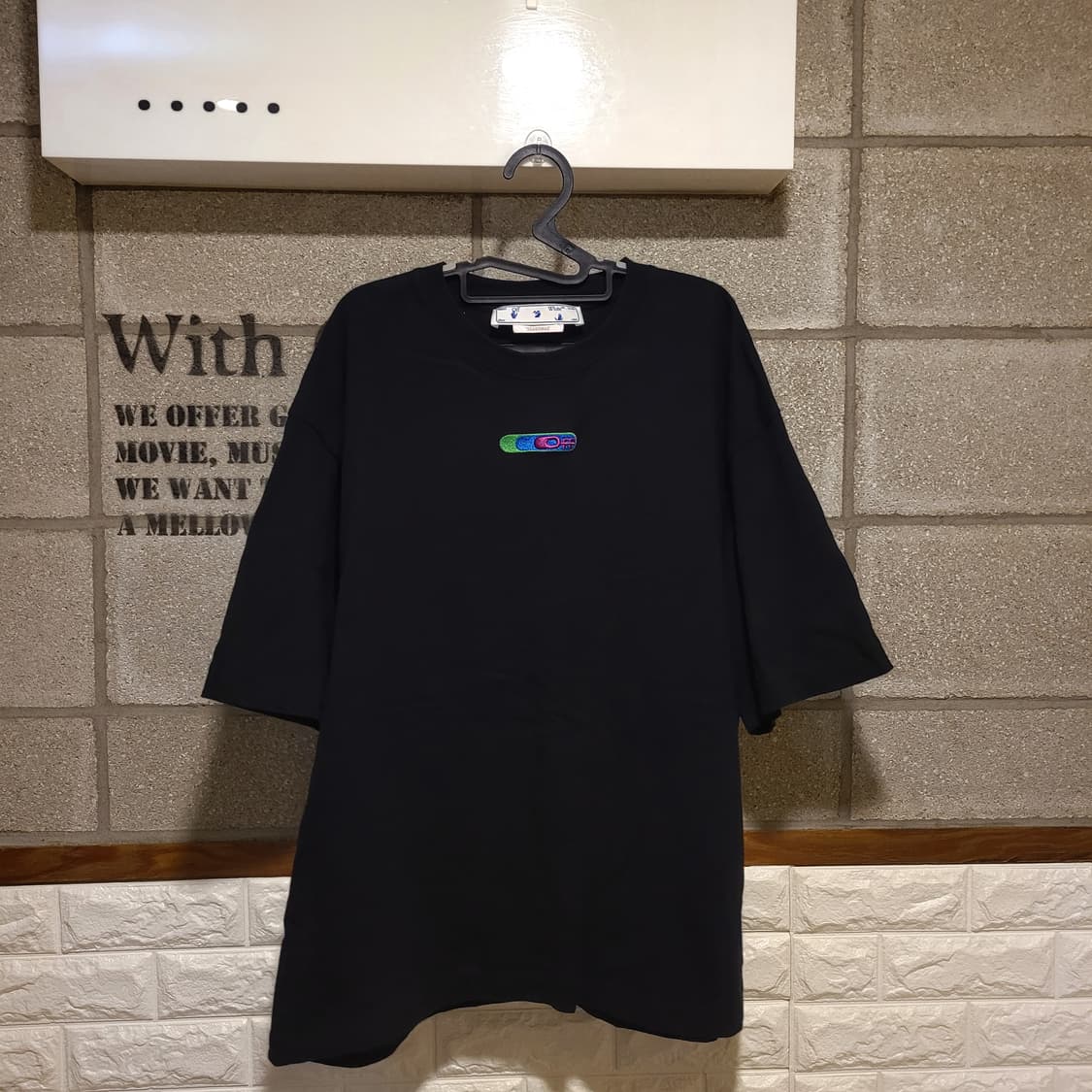 오프화이트 위드 애로우 반팔 L 상품이미지2