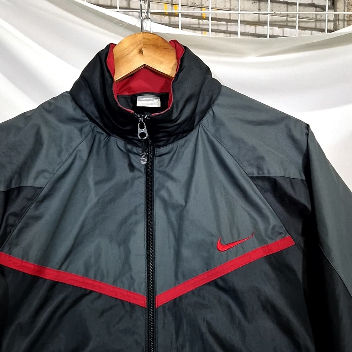 Nike 나이키 빅 로고 바람막이 상품이미지2