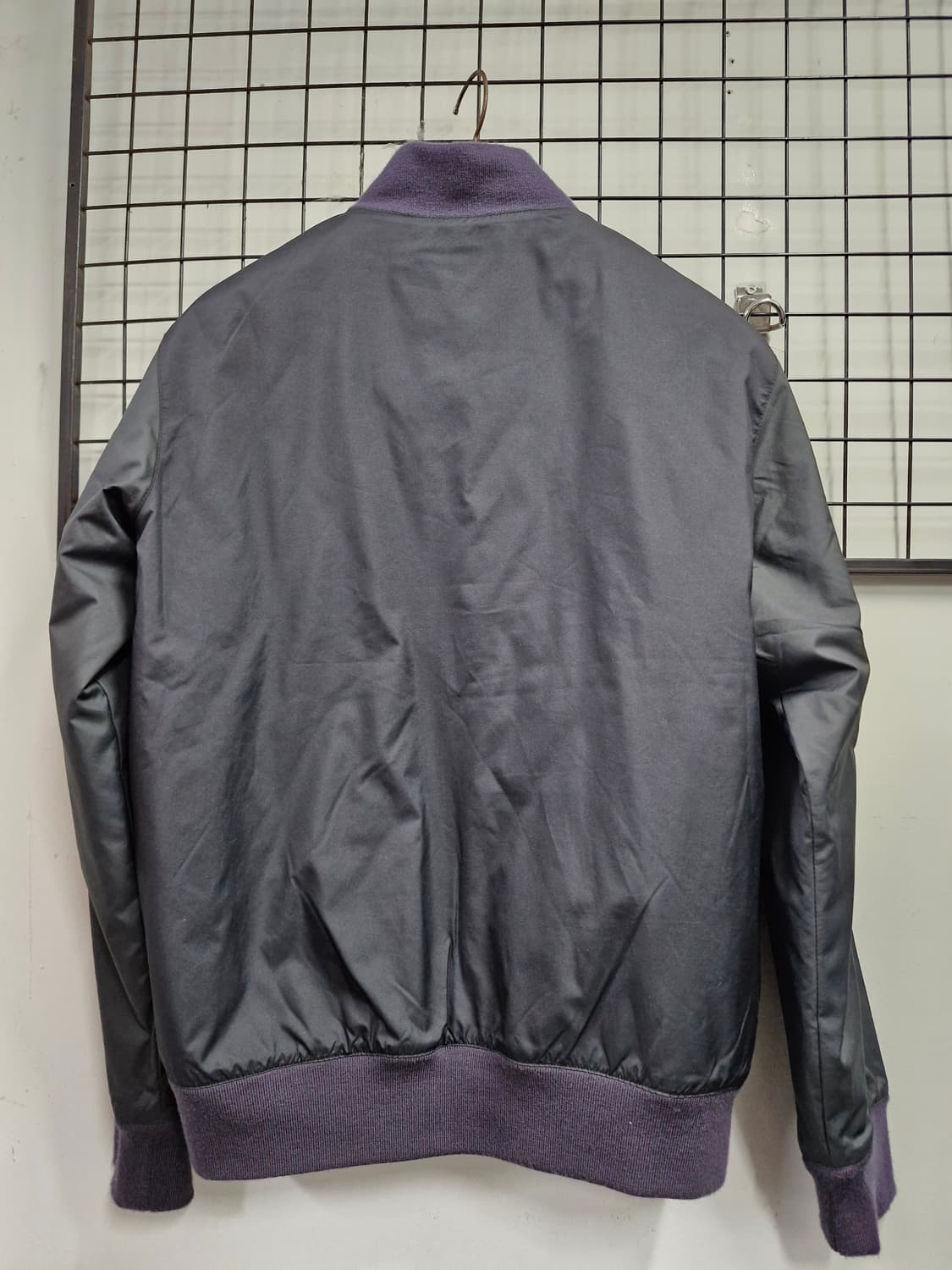 100L 나이키 솔로스우시 블랙 봄버 자켓. 상품이미지6