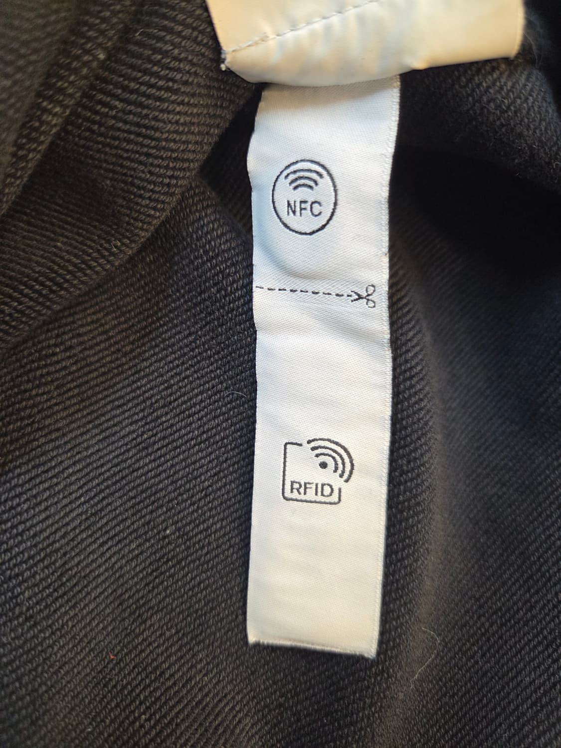 스톤아일랜드 와펜 가먼트다잉 맨투맨 상품이미지7