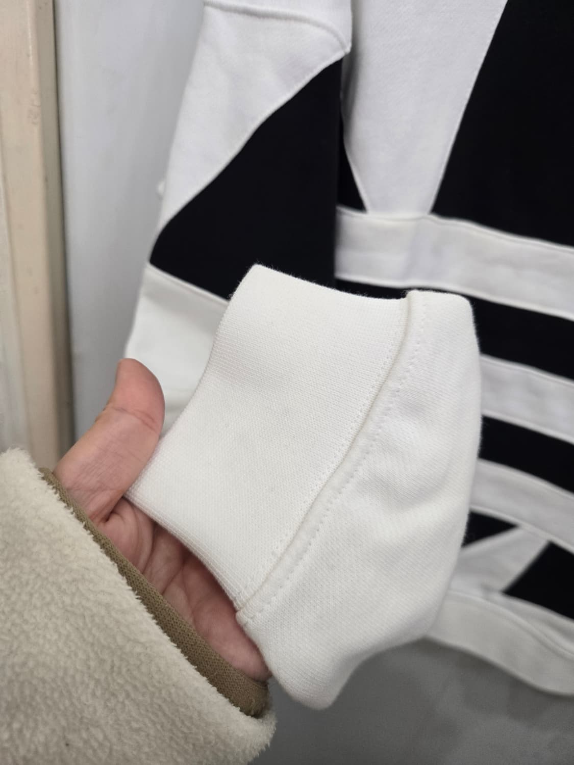 XS,85)) adidas 아디다스 후드티셔츠! 화이트 & 블랙 상품이미지2