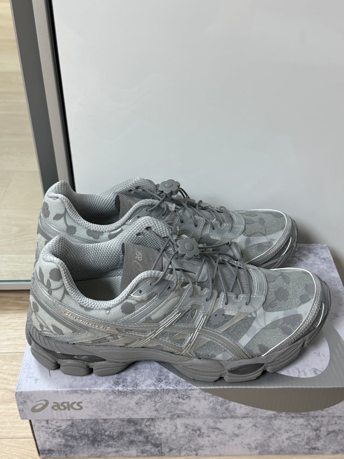 아식스 x 세실리에 반센 젤 큐물러스 16 그레이 255사이즈 (Krea 상품이미지6