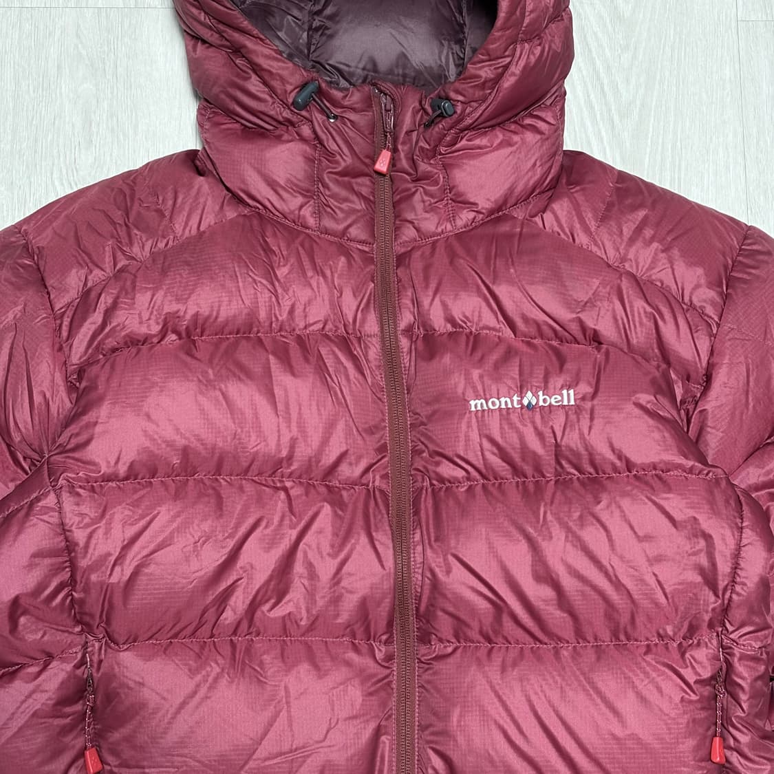 몽벨 알파인 라이트 다운 패딩 레드 상품이미지4
