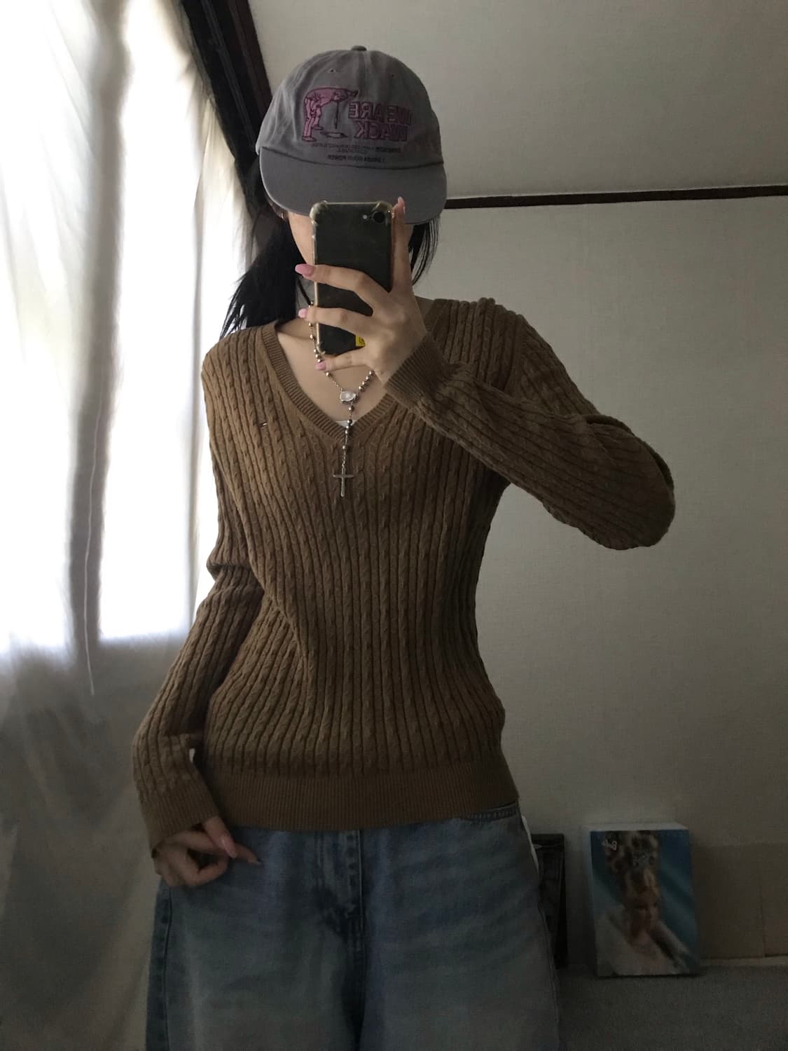 타미힐피거 베이지 브이넥 니트 상품이미지2