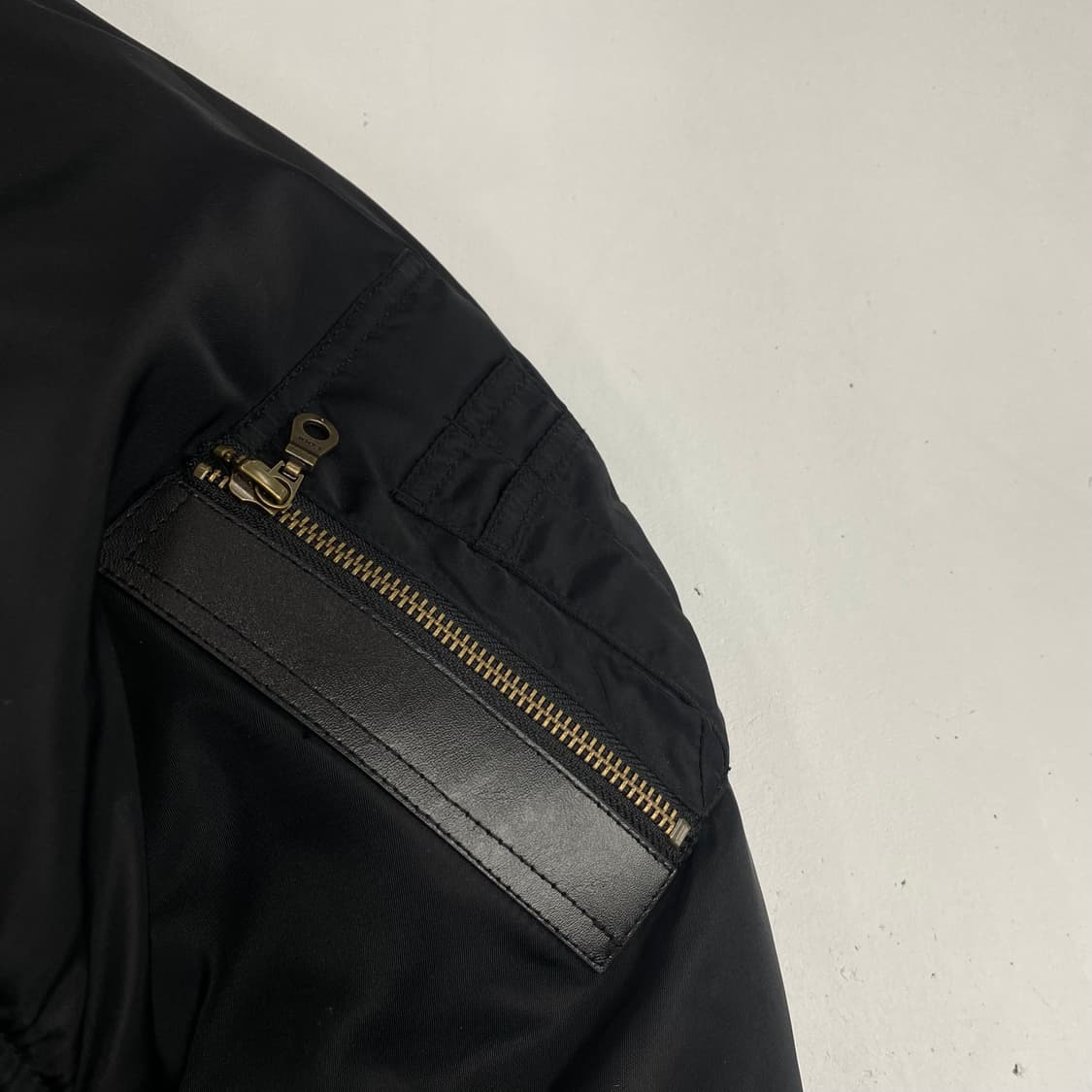 쿠어 CWU 리버시블 플라이트 봄버 V.2 블랙 (100) 상품이미지5