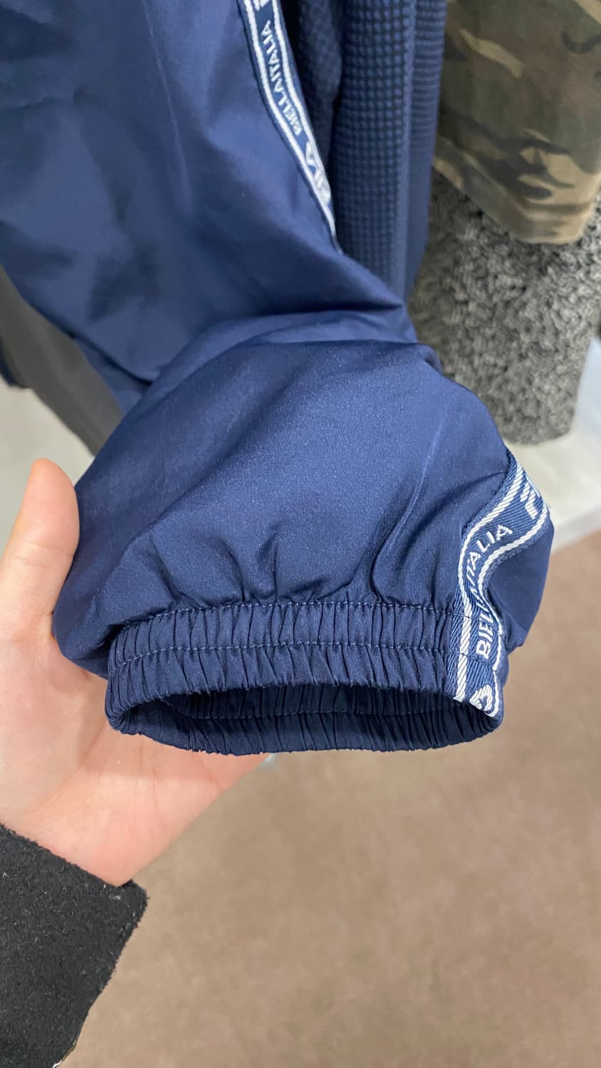 FILA 네이비 그레이 배색 로고 테이프 바람막이 상품이미지7