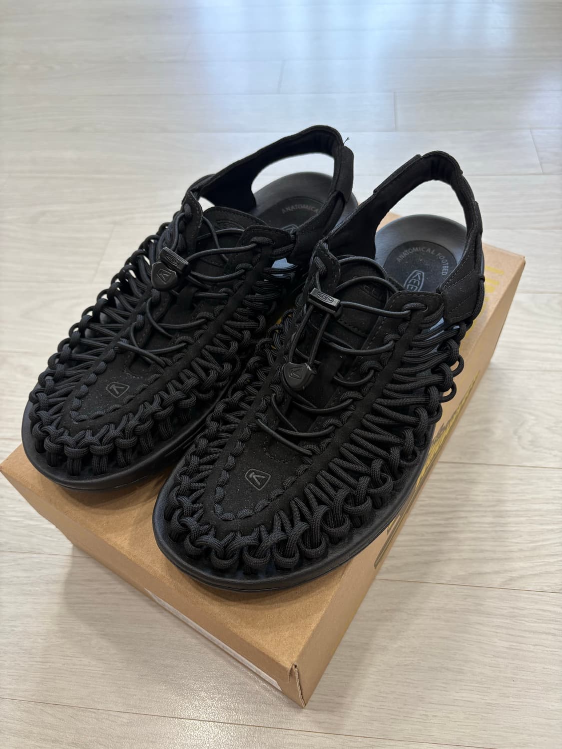 킨 유니크 샌들 275size 상품이미지1