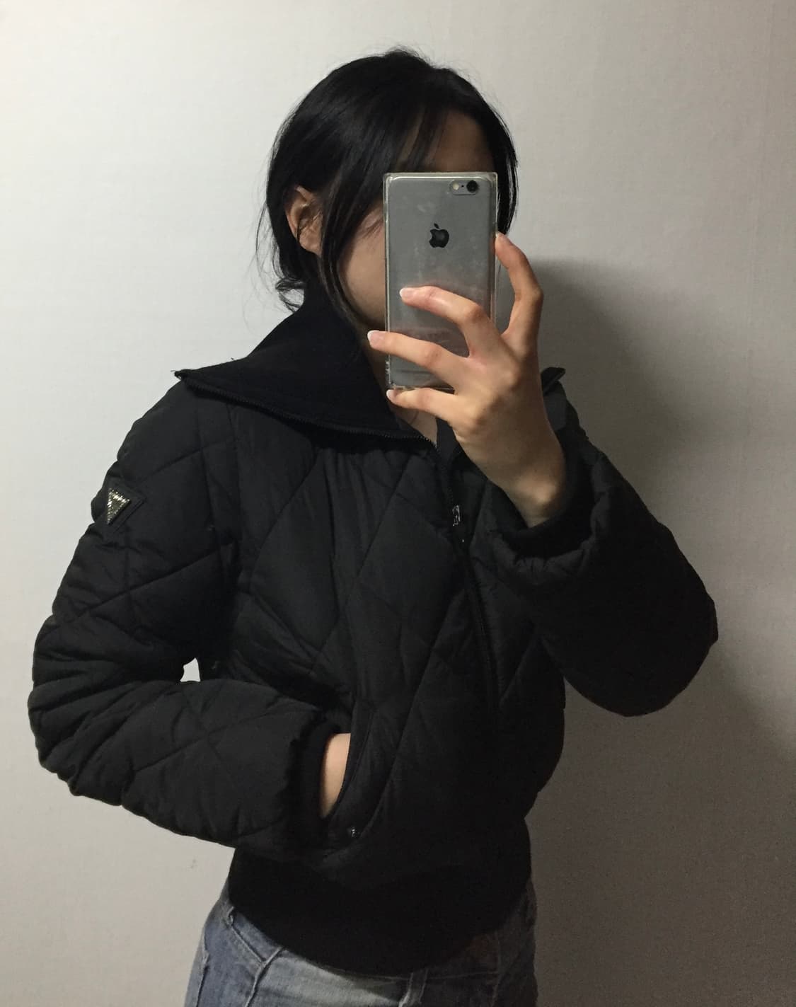 게스 크롭 패딩 블랙  상품이미지1