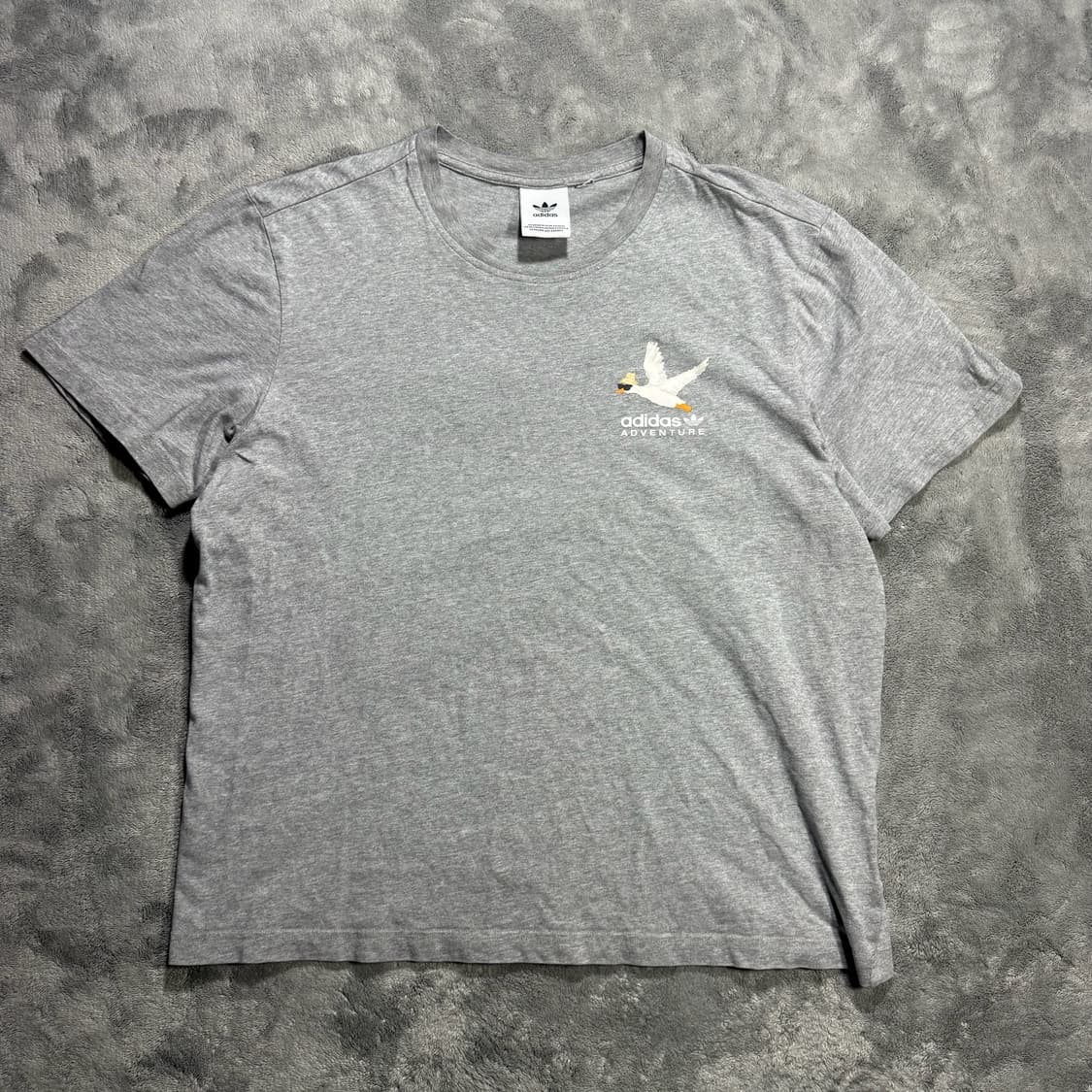 아디다스 어드벤처 오리 그래픽 반팔티 회색 상품이미지3